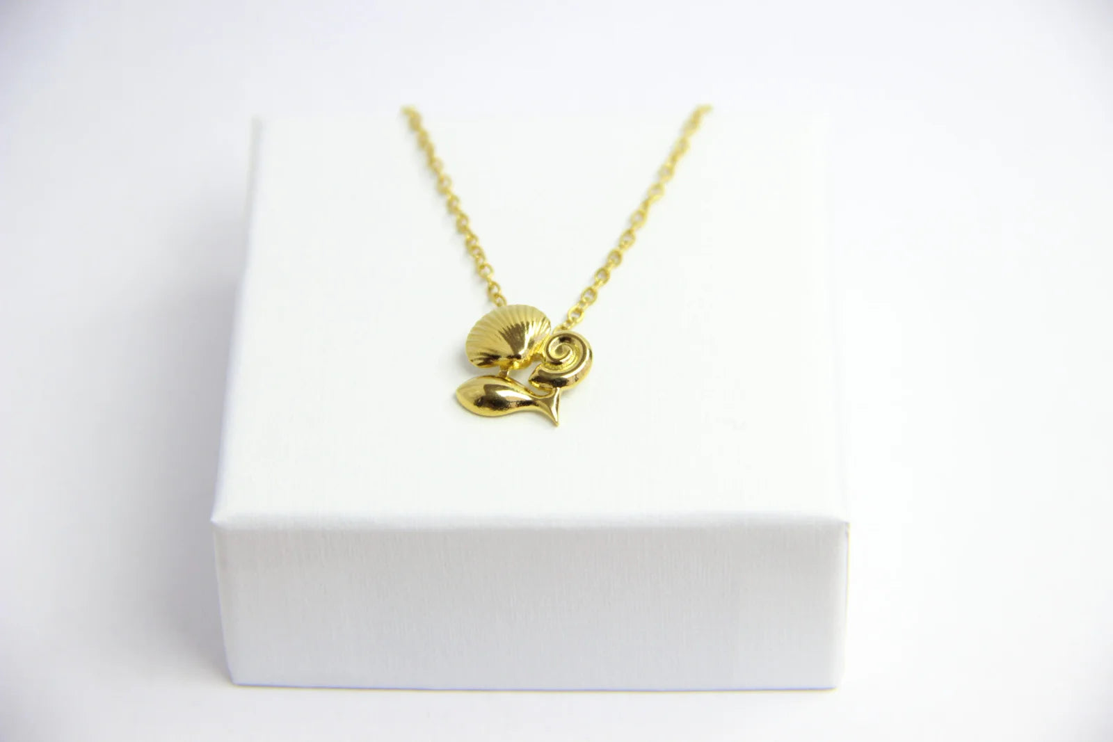 Colar Maré em Aço Inoxidável